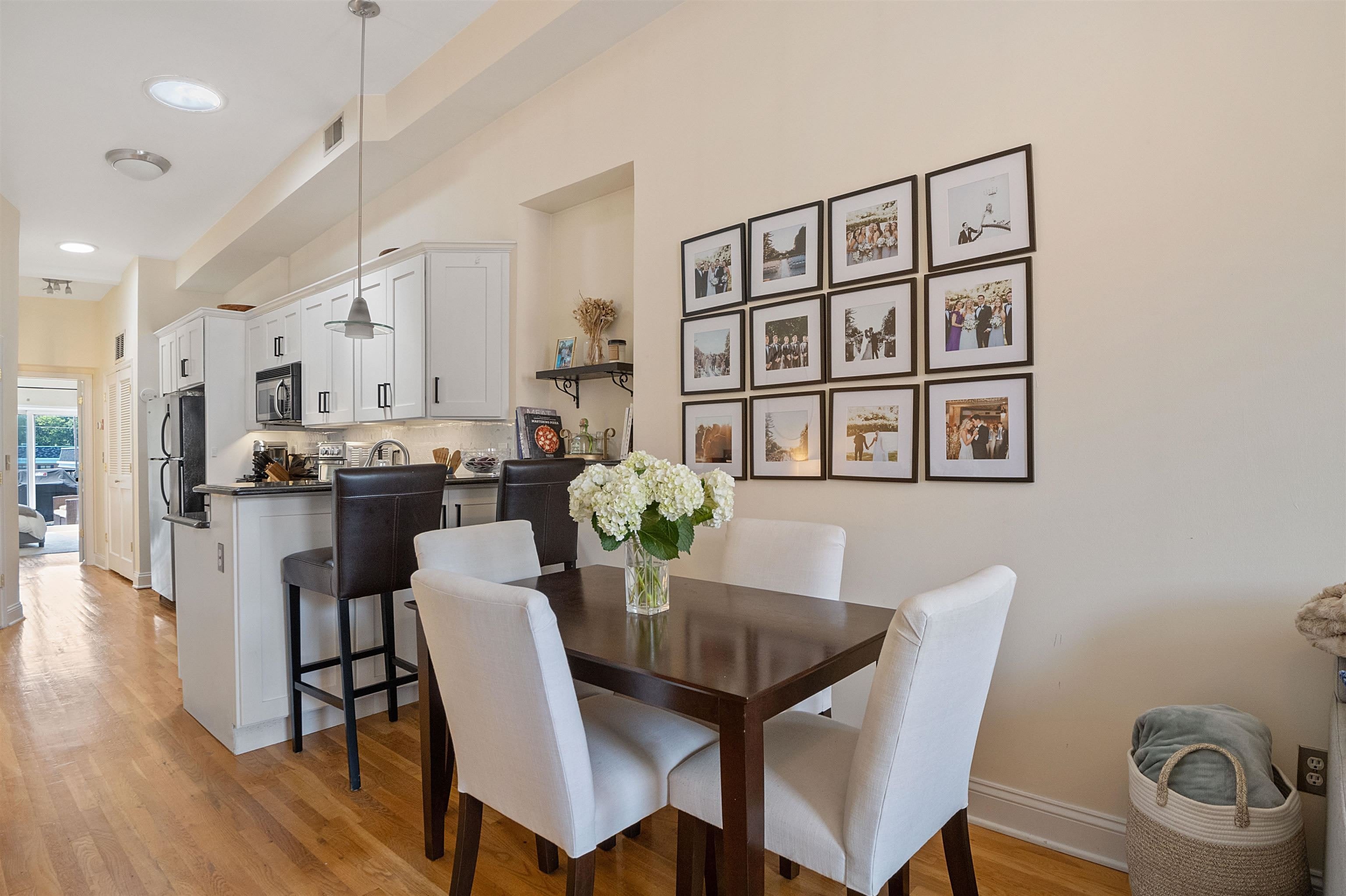 416 MONROE ST – photo 4