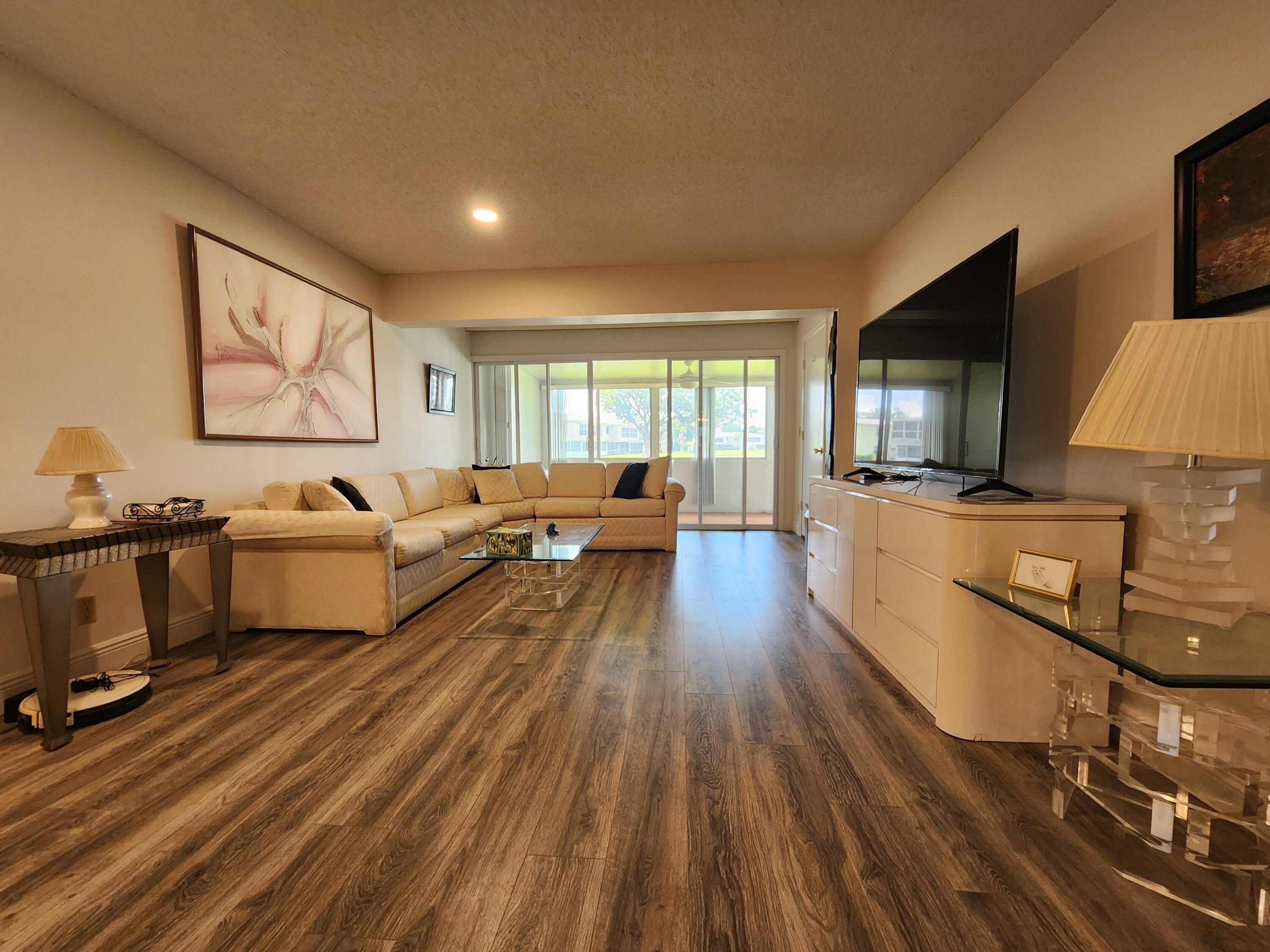 1560 NW 18th Avenue – photo 5