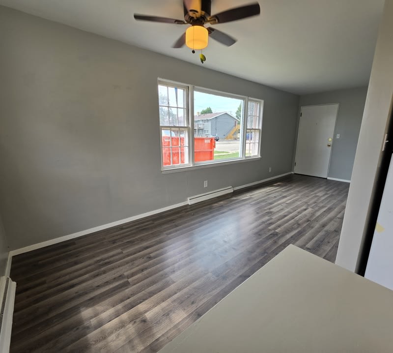 112 Andrew Avenue – photo 3