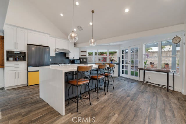 6305 Crebs Avenue – photo 3