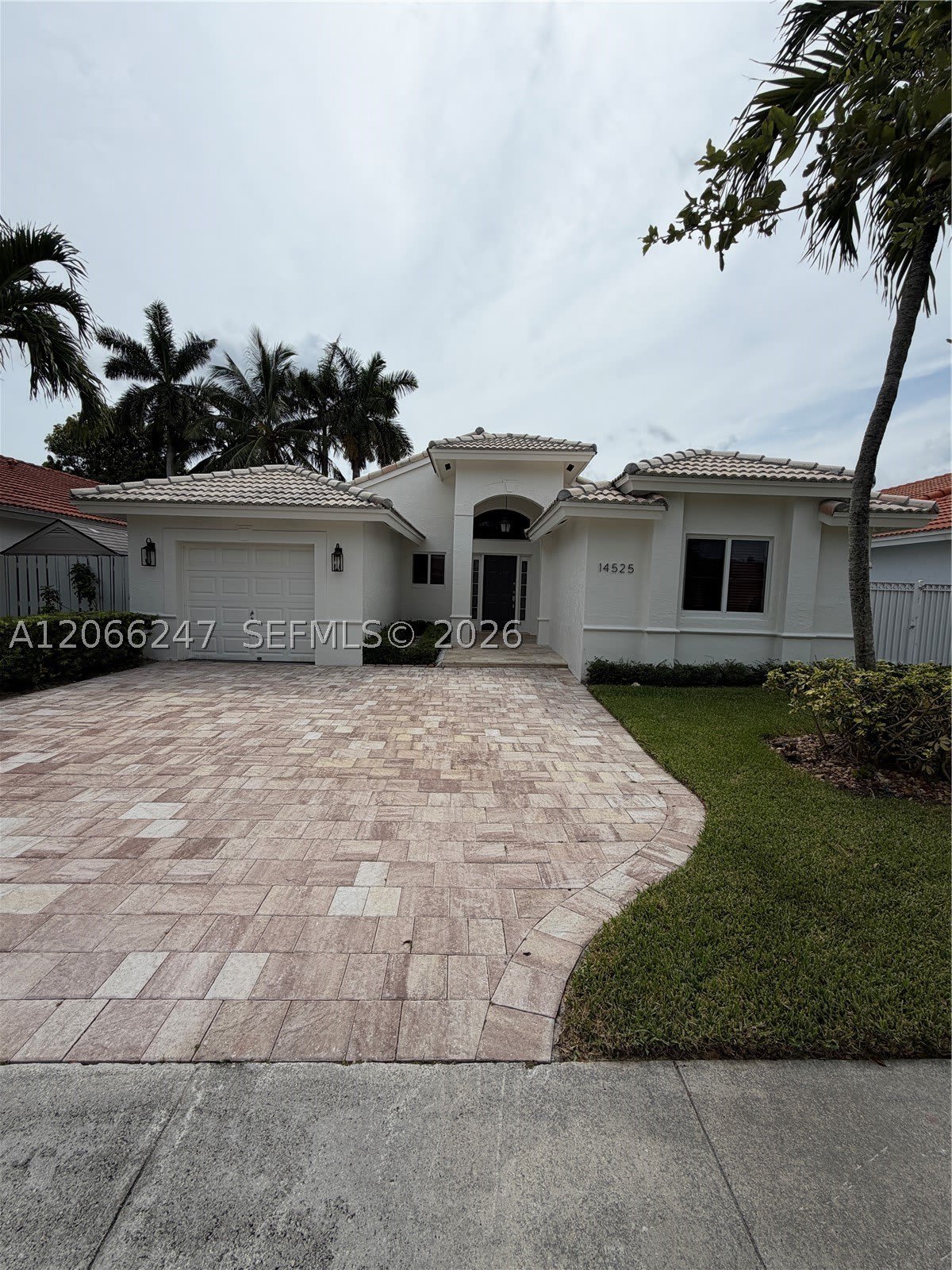14525 NW 88 ave – photo 2