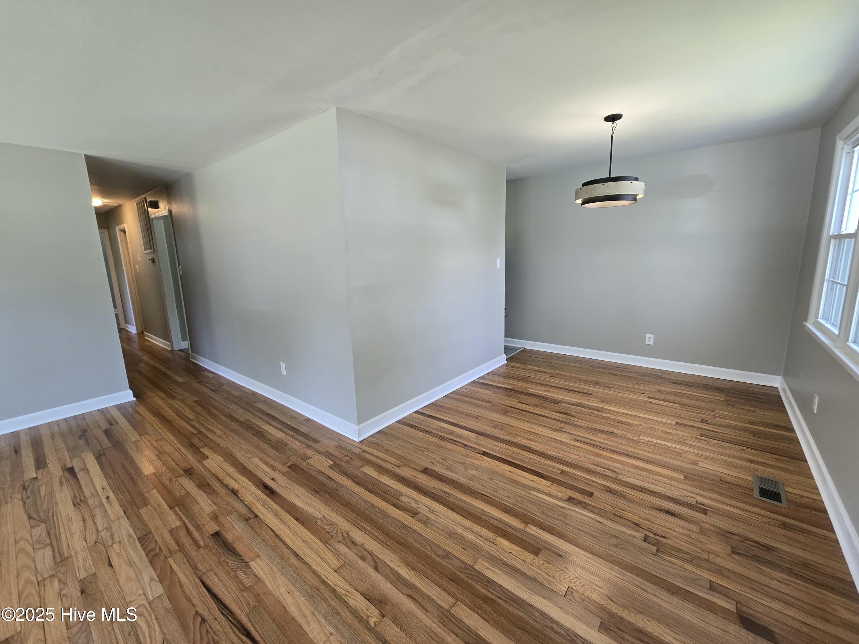 801 Barn Street – photo 5