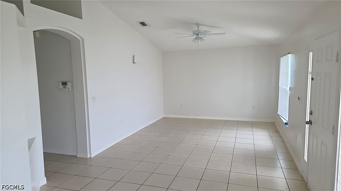 832 PALOMINO Street E – photo 2