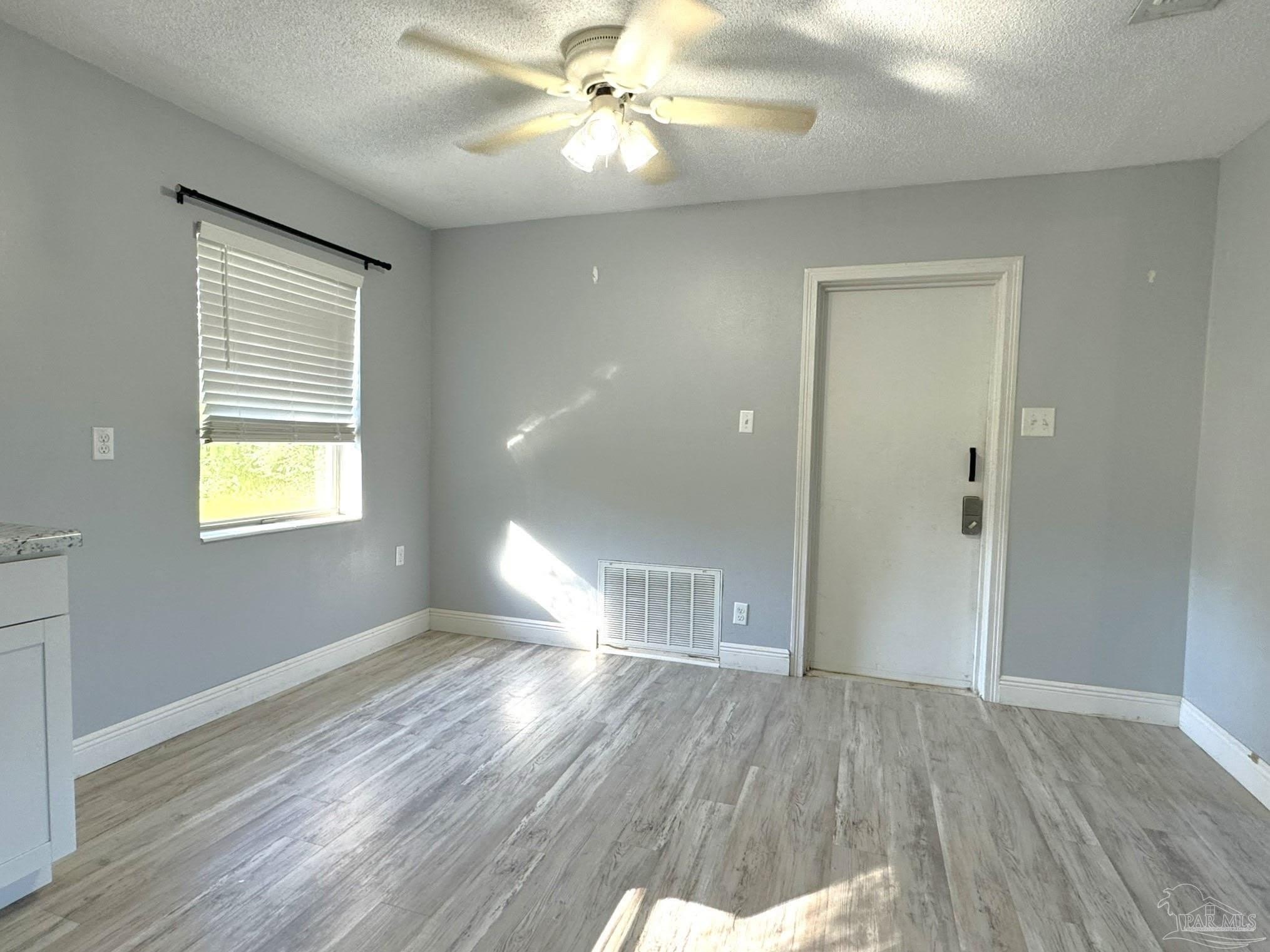 7221 Yoshida St – photo 5