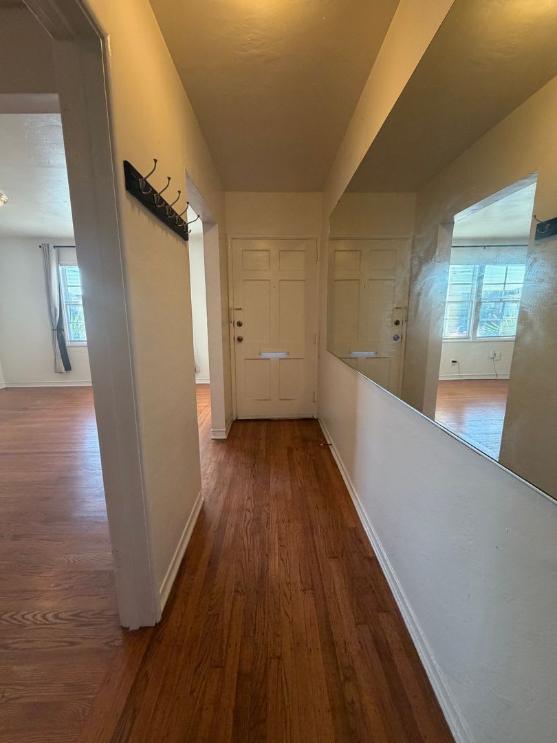 1 Bed / 1 Bath Apartment – South Berkeley – photo 3