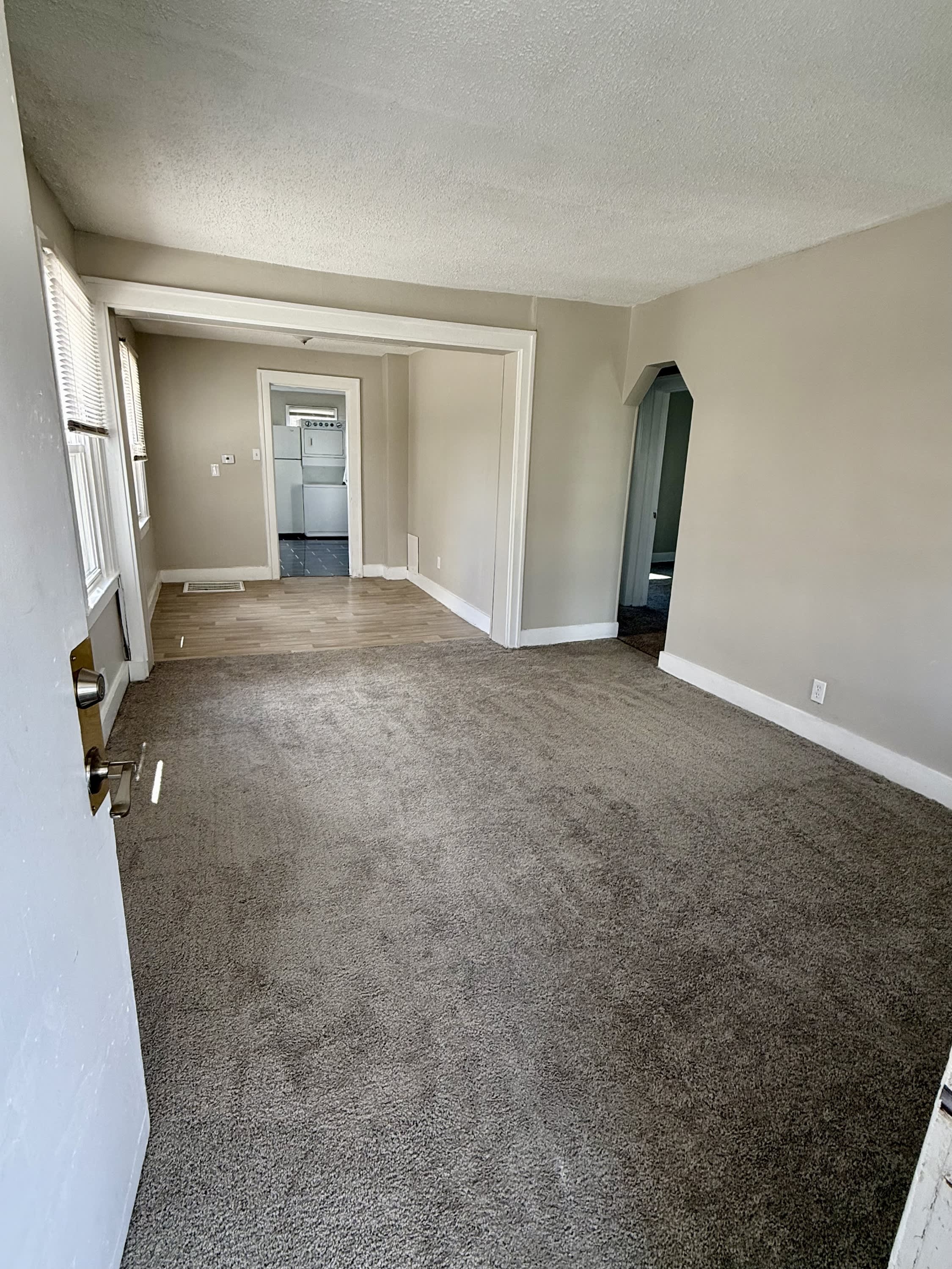 18730 Meier Street – photo 4