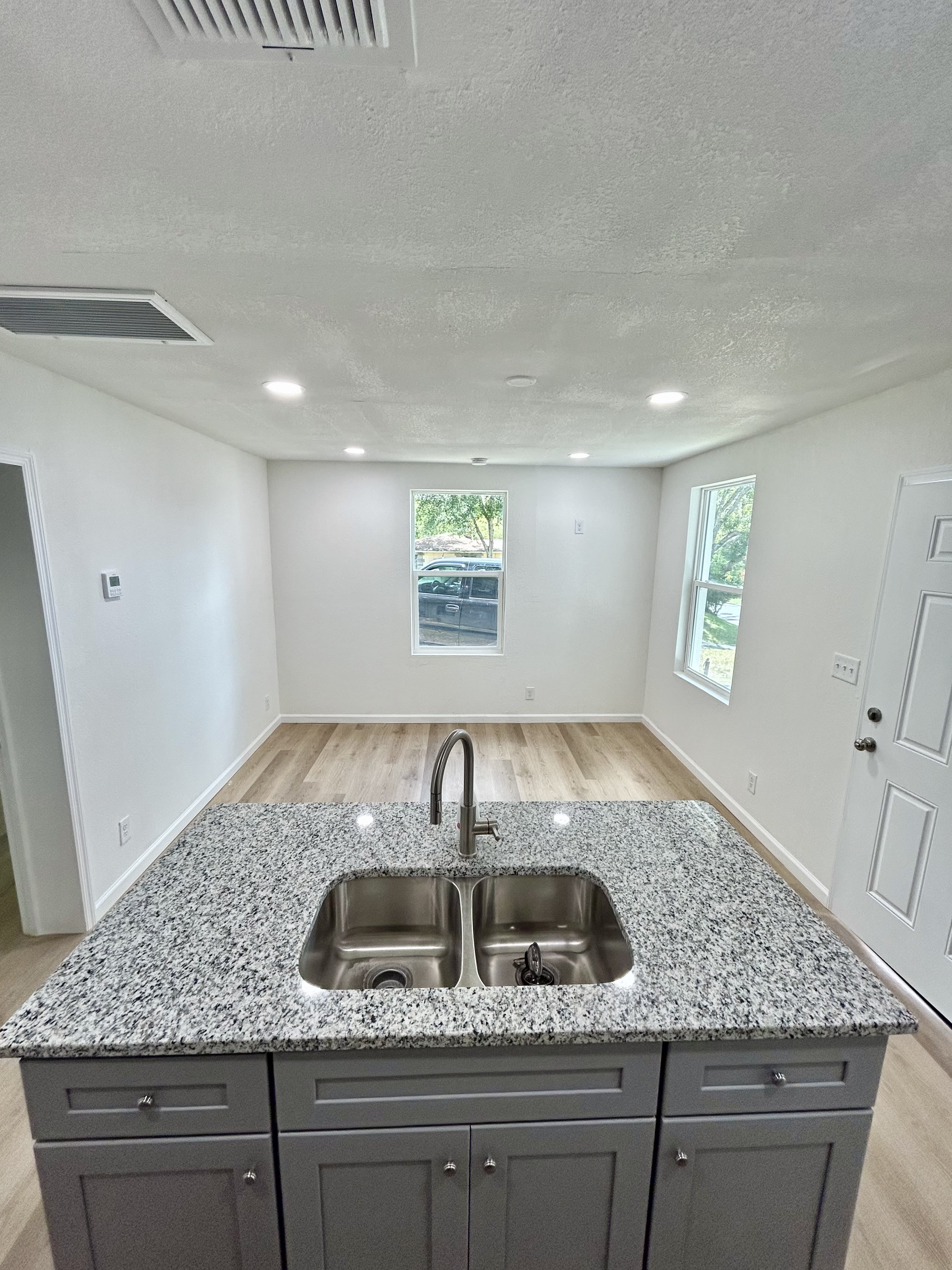 245 E Fort Dade Avenue – photo 4