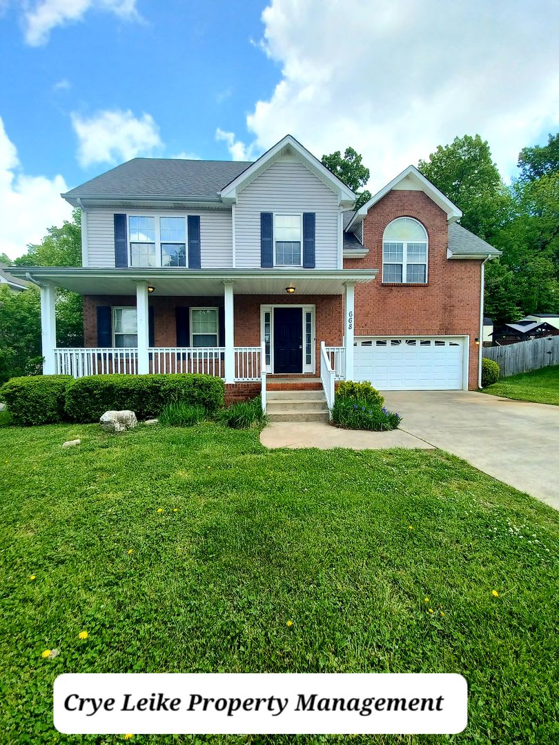 Spacious 3 Bedroom Home With Bonus Room Fenced Yard Pet Friendly – photo 1