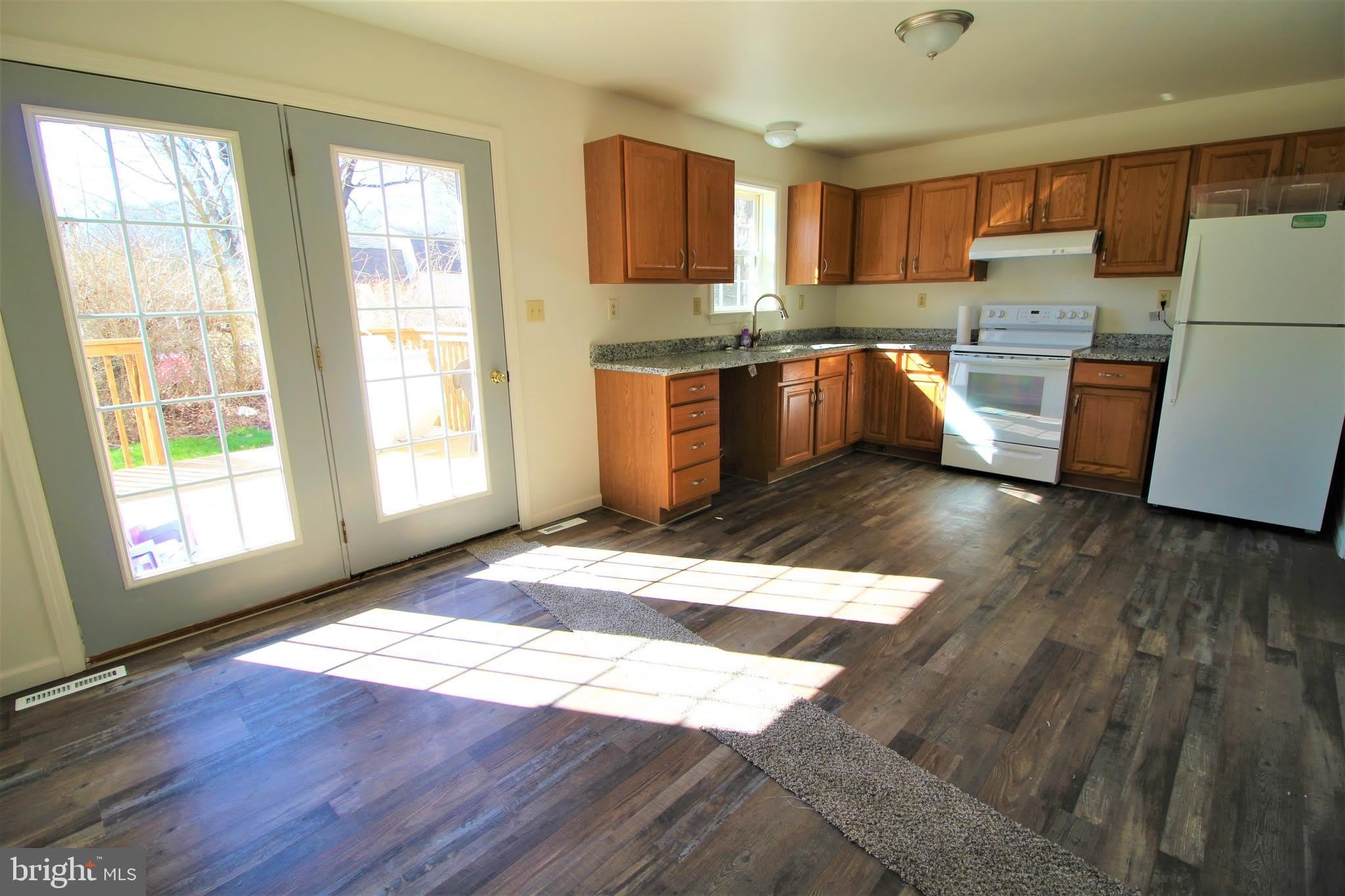 1431 VALLEY Road – photo 4