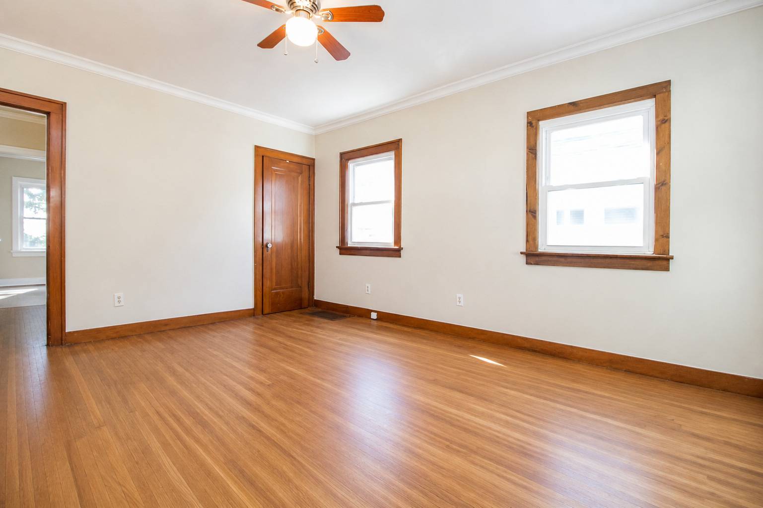1467 Crestwood Rd – photo 4
