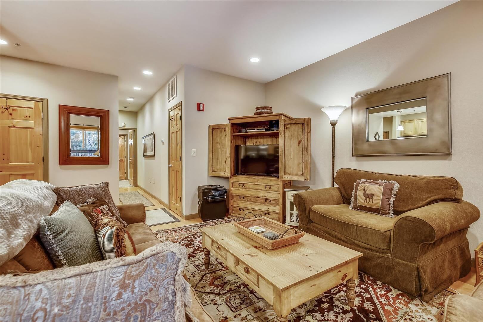 Tavern Inn 2 Bedroom Ski Lease In Olympic Valley – photo 4