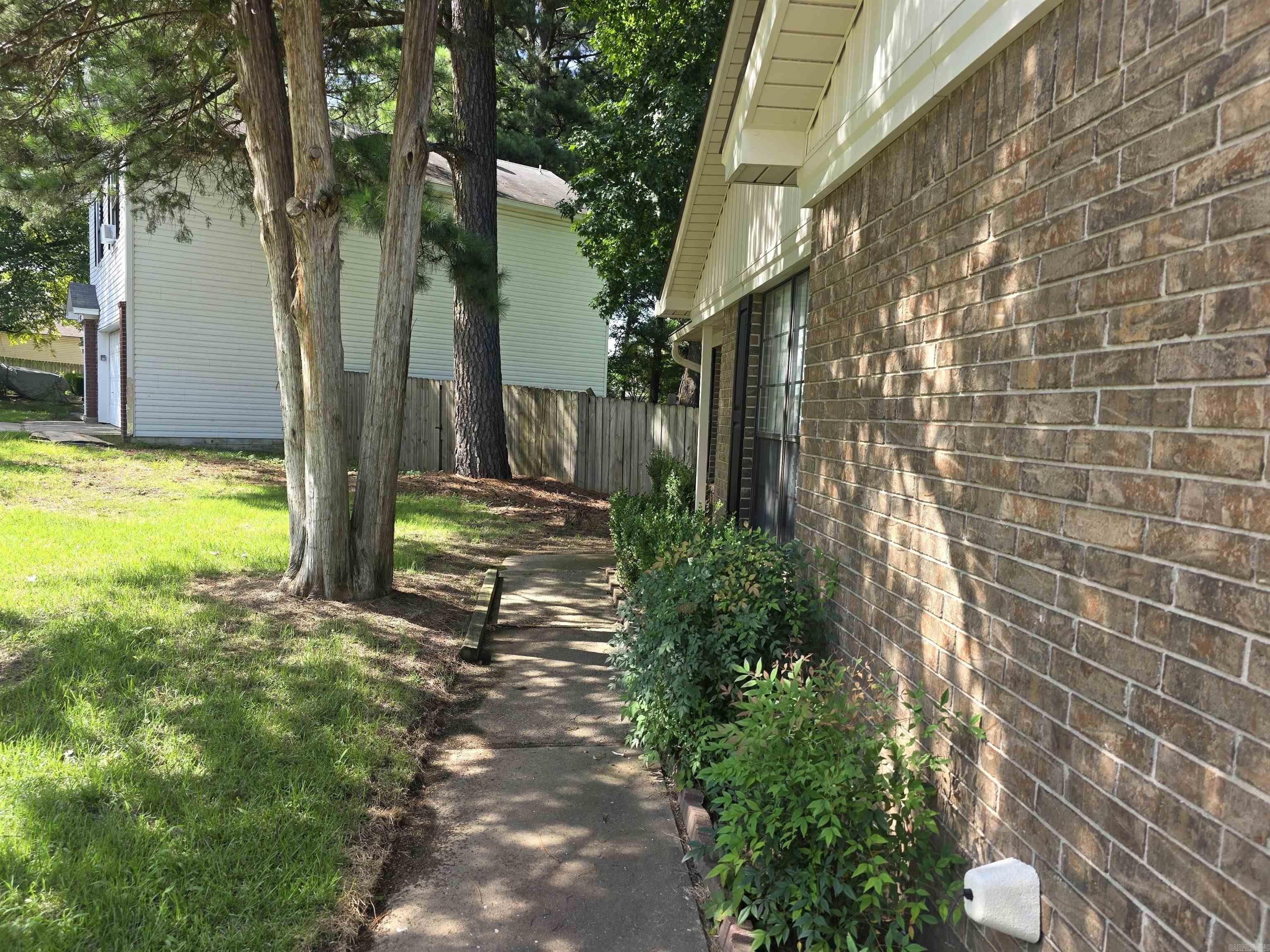 1608 Waldron Cove – photo 3