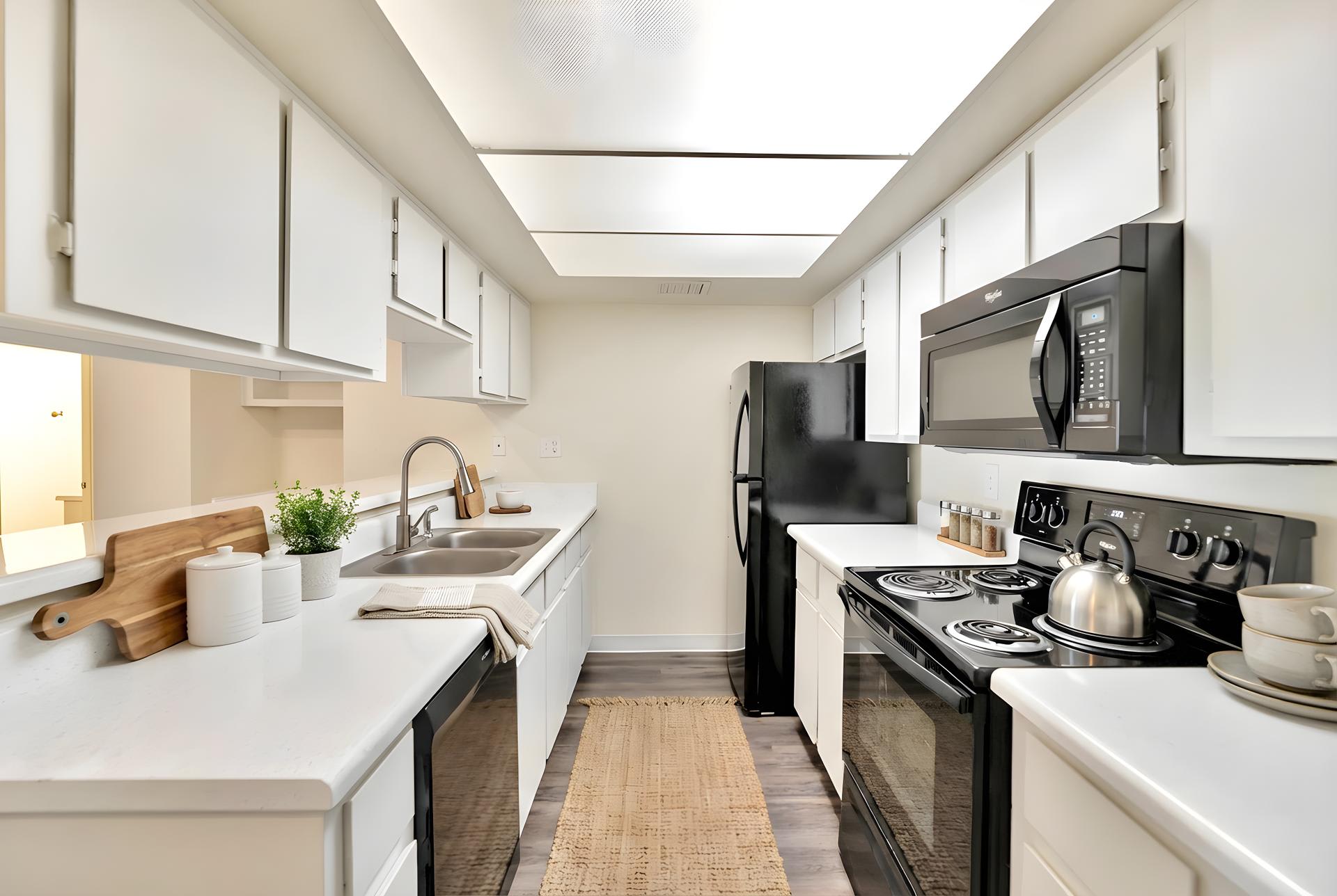 Lemon Pear Tree Apartments – photo 2