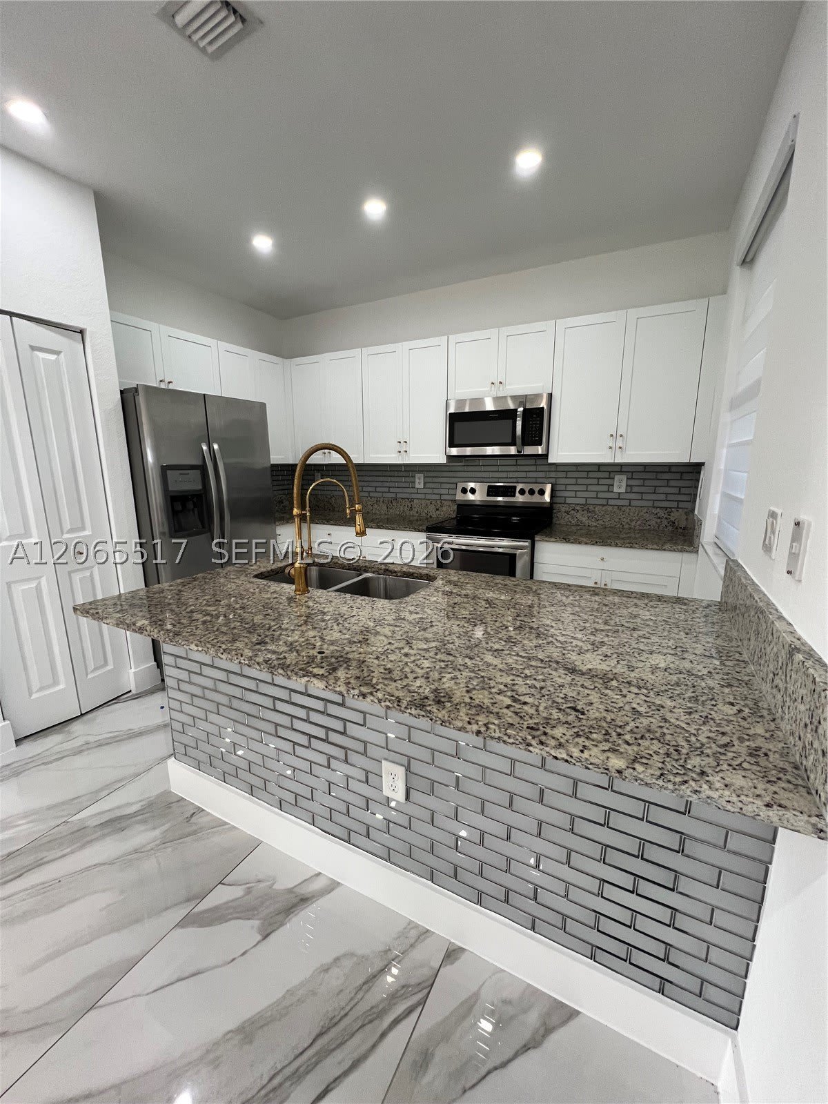 11370 SW 254th Ter – photo 2
