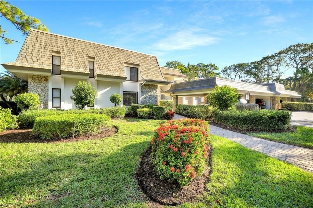1111 Wildwood Ln – photo 1