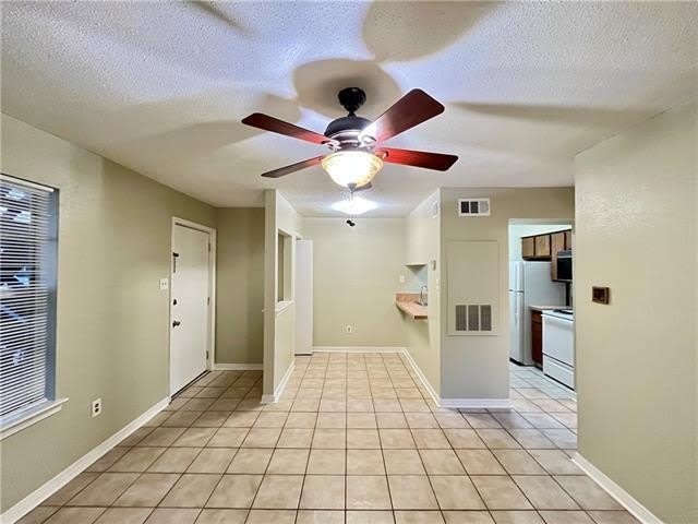 2330 Edenborn Avenue – photo 3
