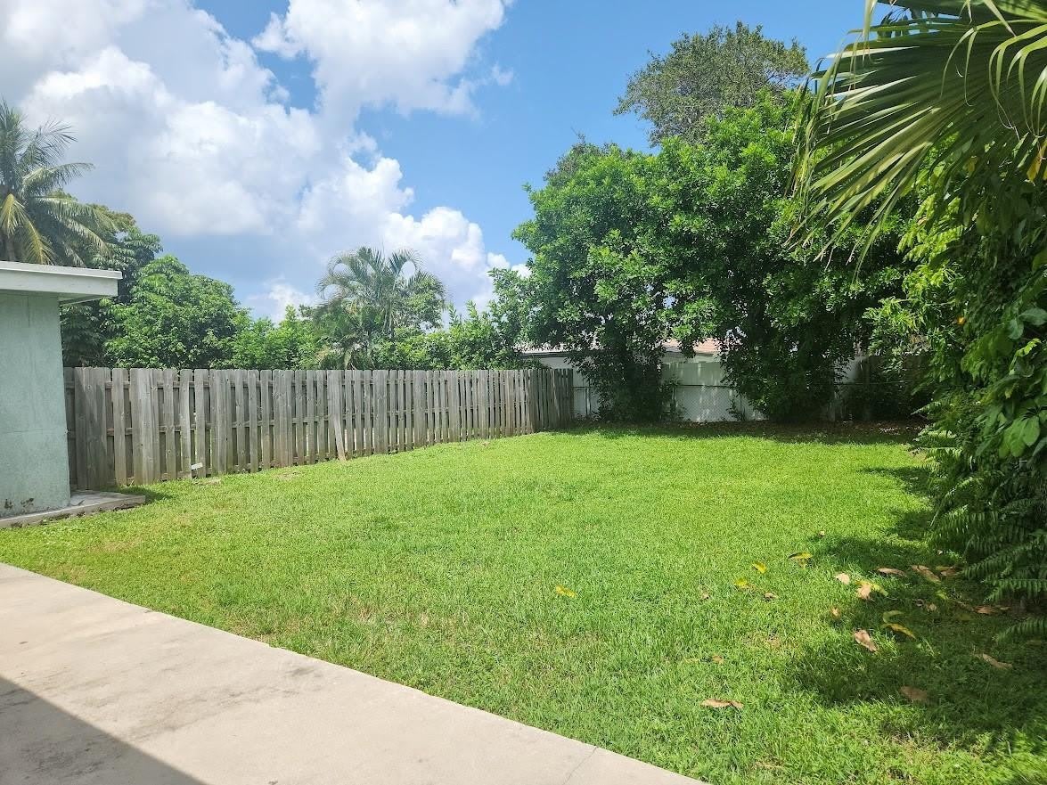 2940 NE 19th Terrace – photo 5