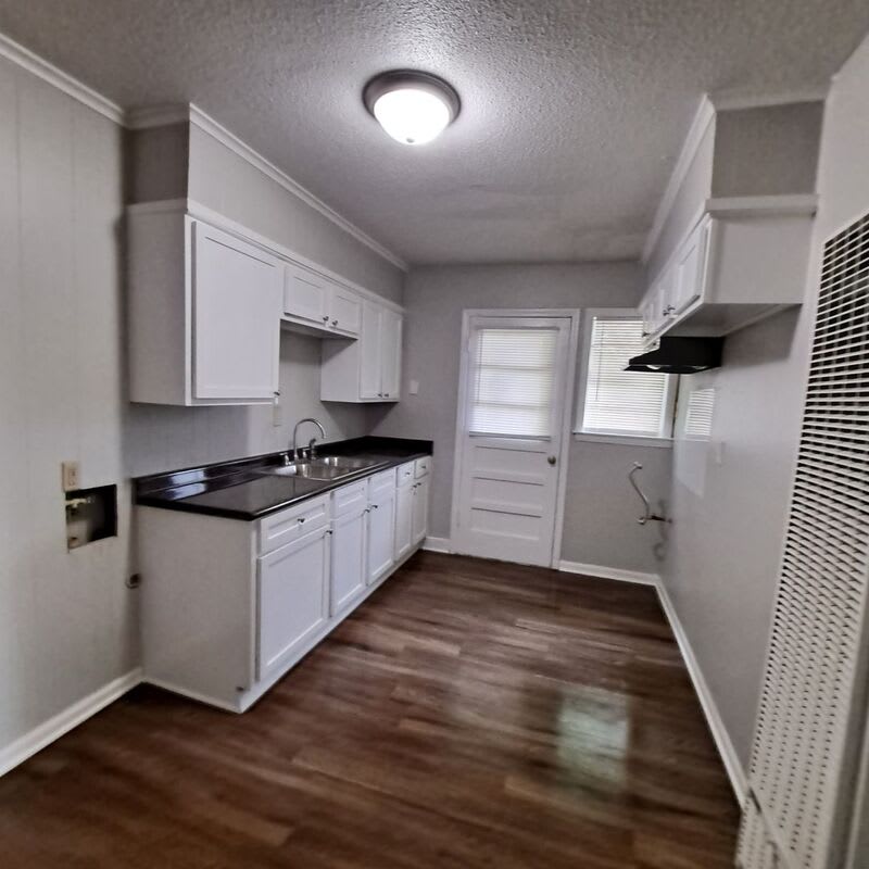 2972 Hale Ave – photo 4