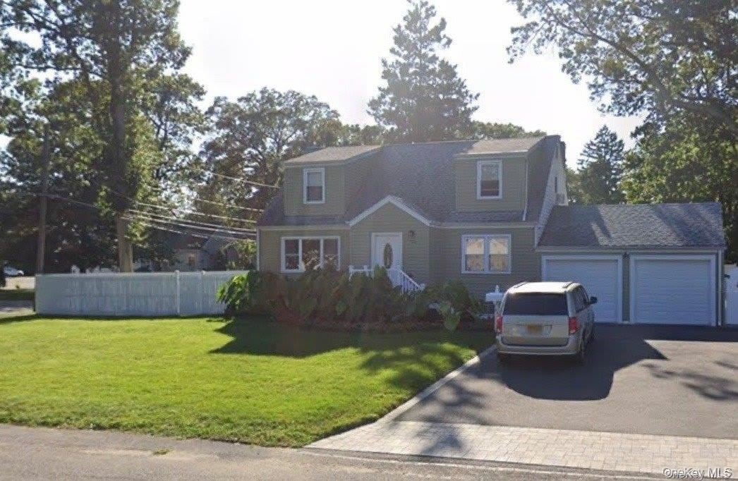 23 Luther Place – photo 1