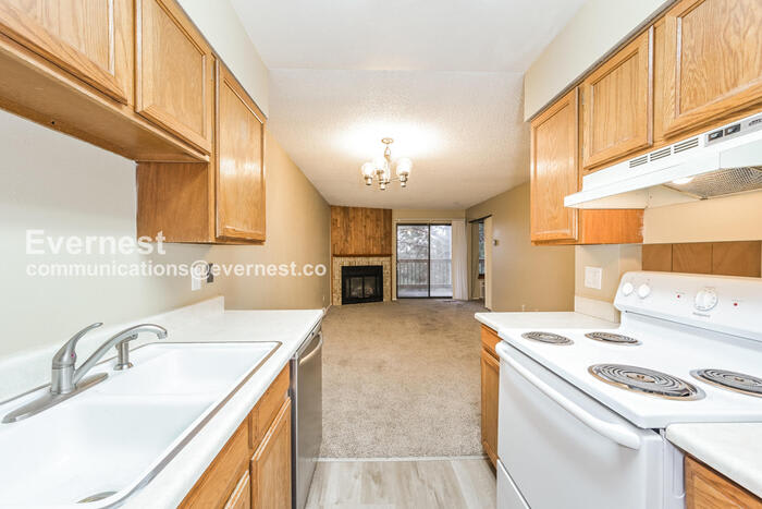 14892 East Kentucky Drive – photo 4