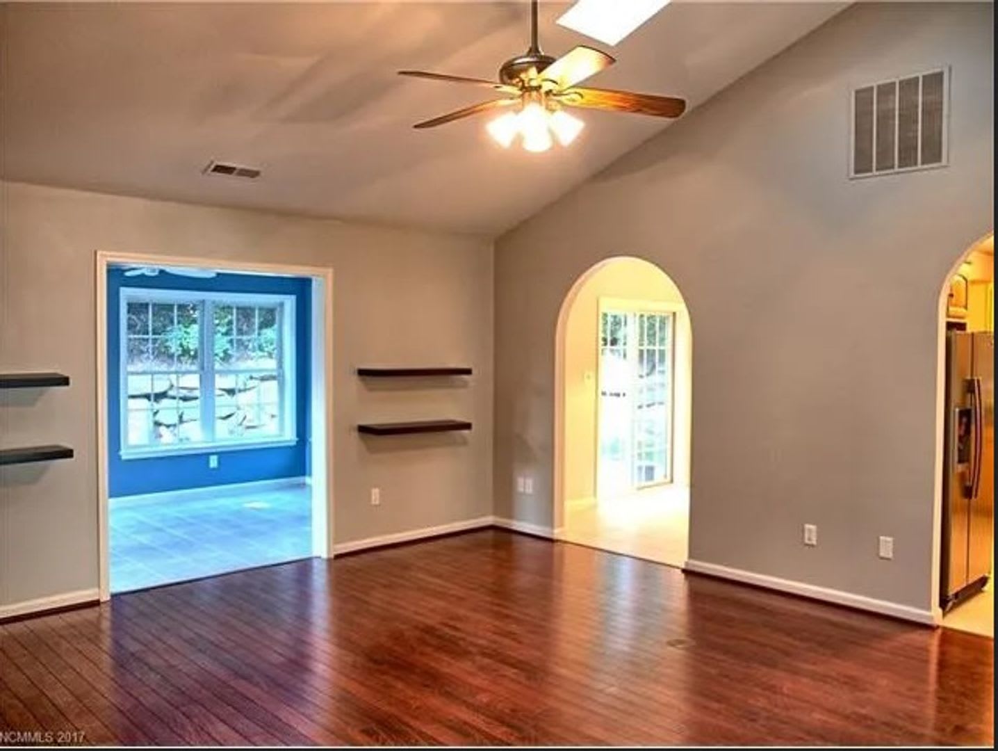 Spacious home in quiet East Asheville neighborhood – photo 5