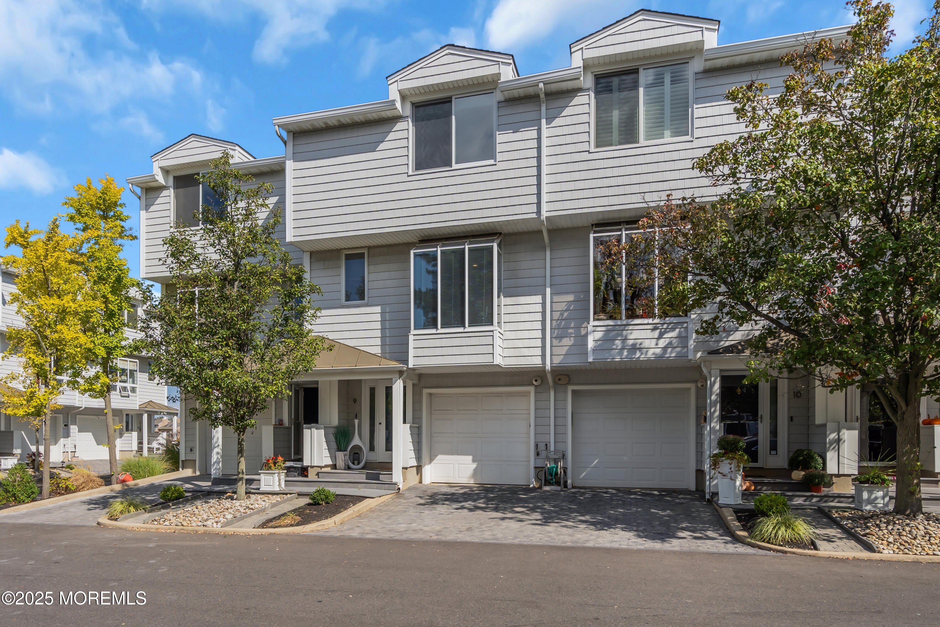 165 Riddle Avenue – photo 2
