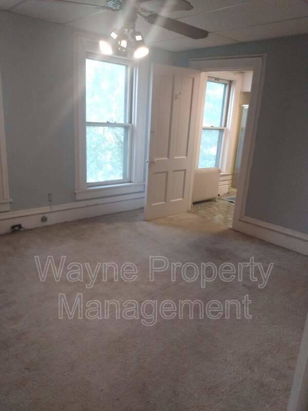 744 1st St – photo 4