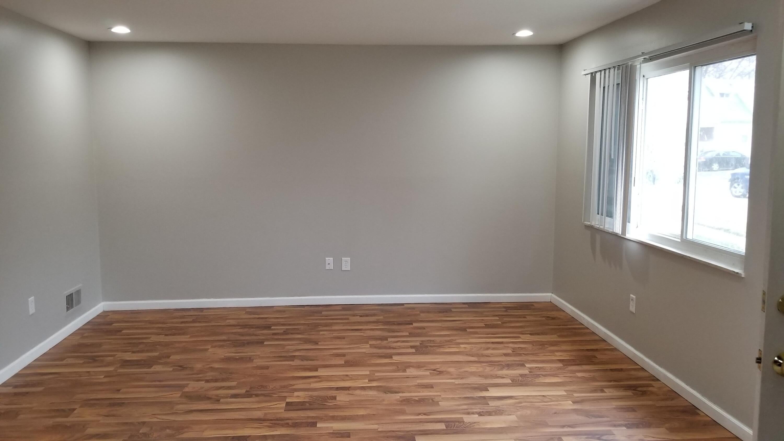 100 W Harwood Avenue – photo 3