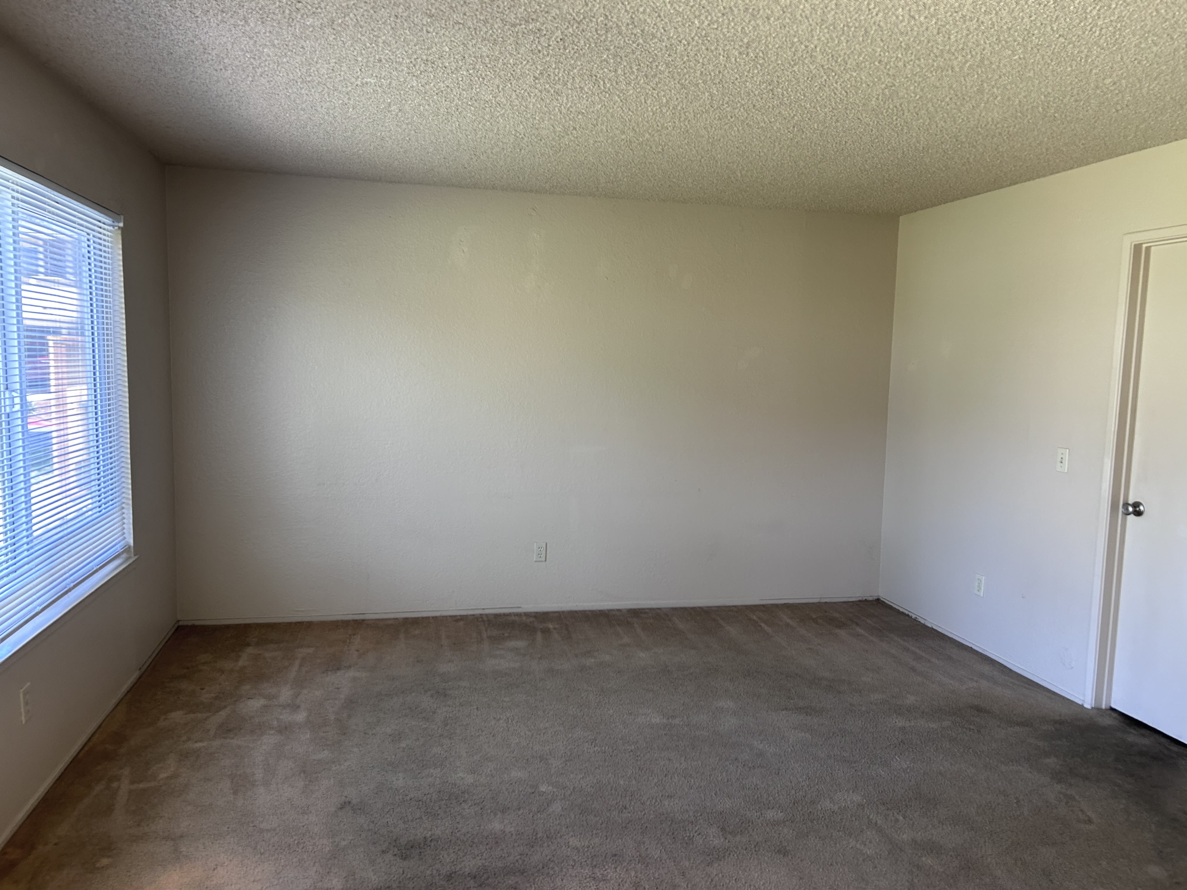1845 Cherokee Dr Unit 3 – photo 3