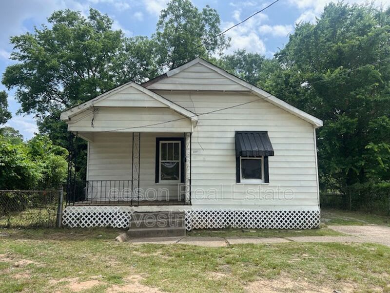 2551 Claiborne Ave. – photo 1