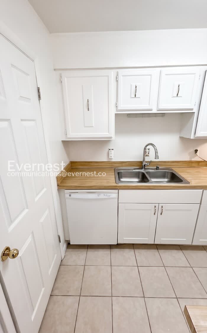 14848 Ensor Court – photo 5