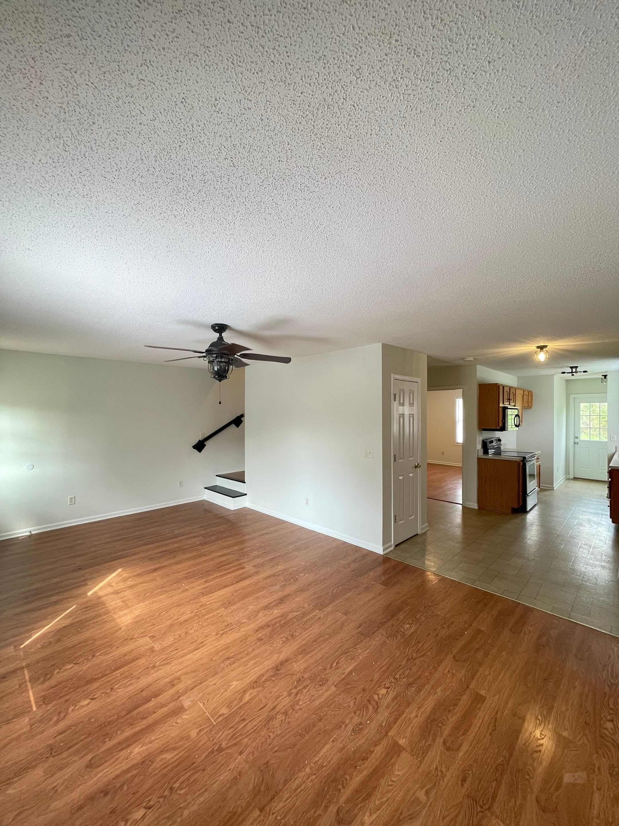 609 Piper CourtApt A – photo 5