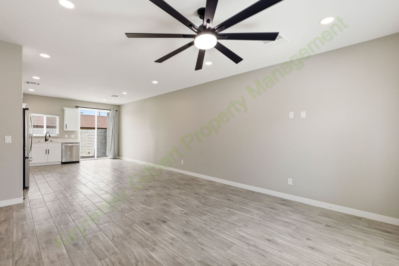 Brand-New Luxury Duplex Home – photo 2