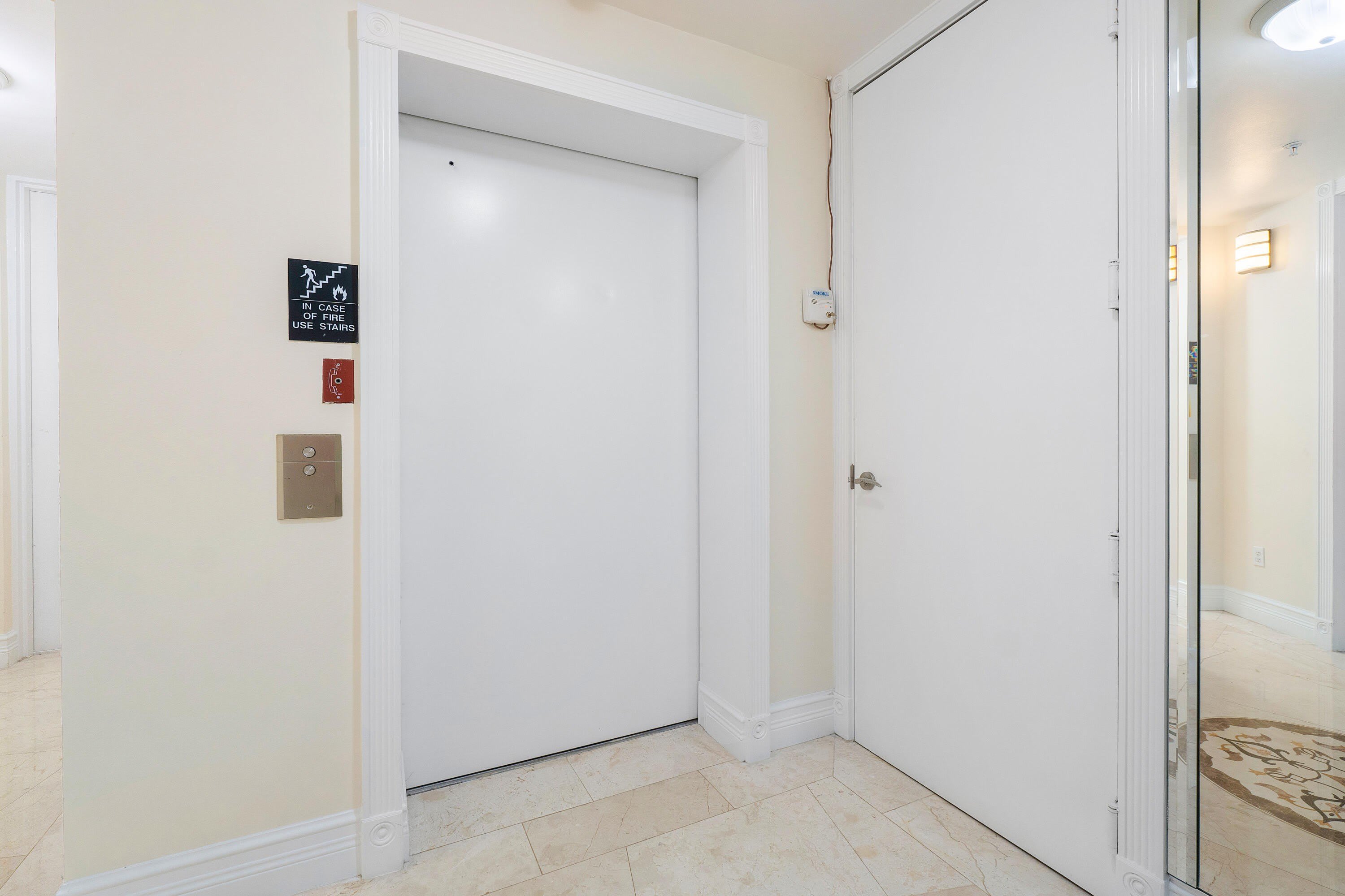 201 S Narcissus Avenue – photo 4
