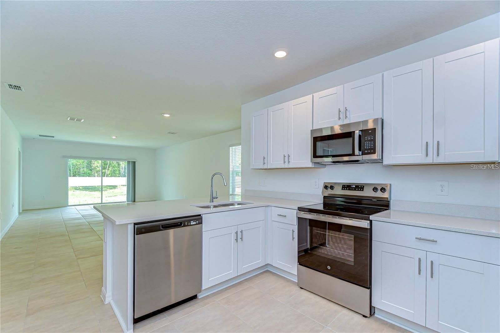 13341 TROPICAL BREEZE Way – photo 3