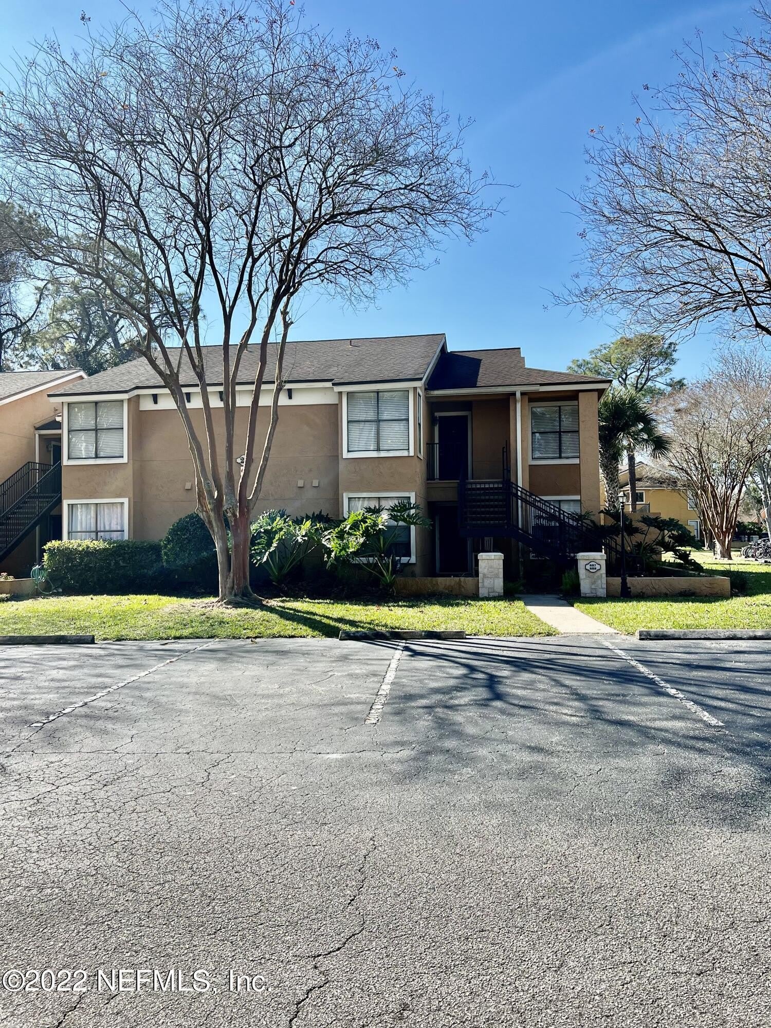 887 CORAL REEF Way – photo 2