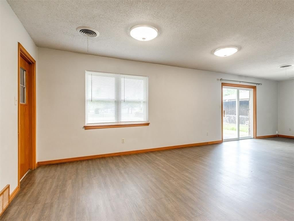 1639 Westbrooke Terrace – photo 3