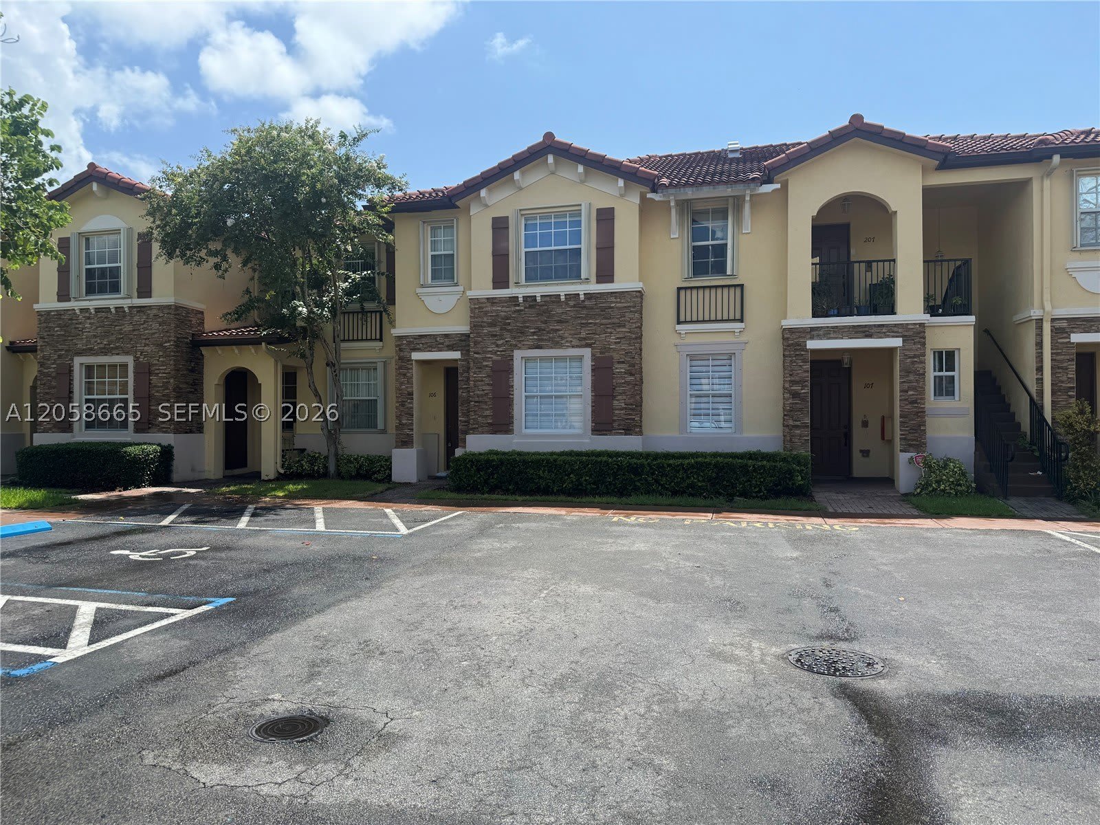 1655 NE 33rd Rd – photo 1