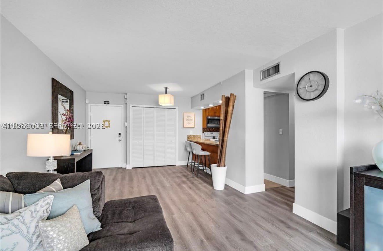 830 NW 87th Ave – photo 5