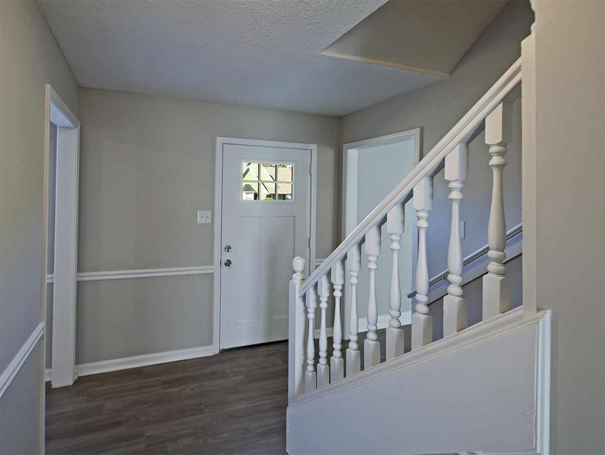 4 Bedroom, 2.5 Bathrooms Near S Germantown Rd and Winchester – photo 2