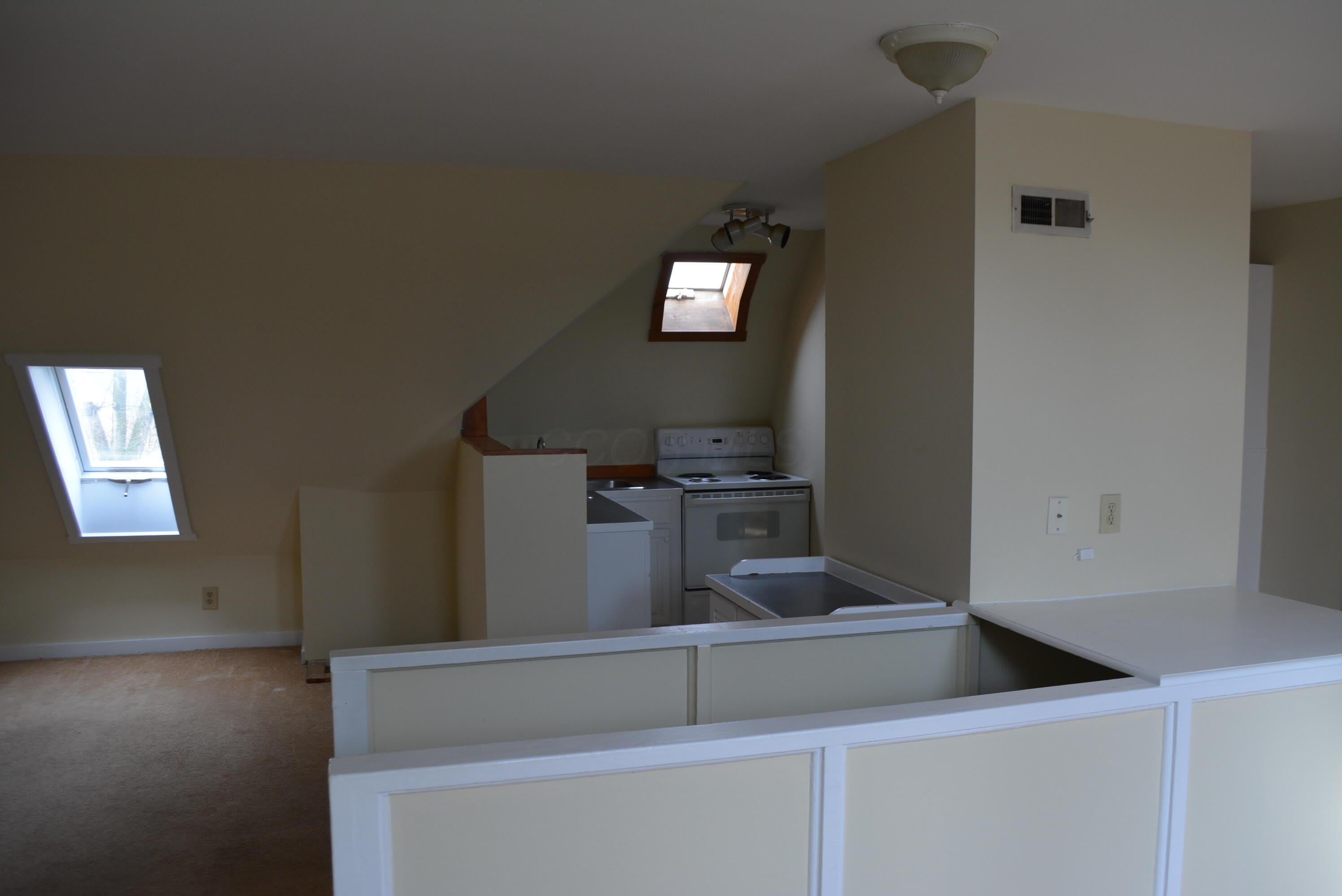 1353 Highland Street – photo 5