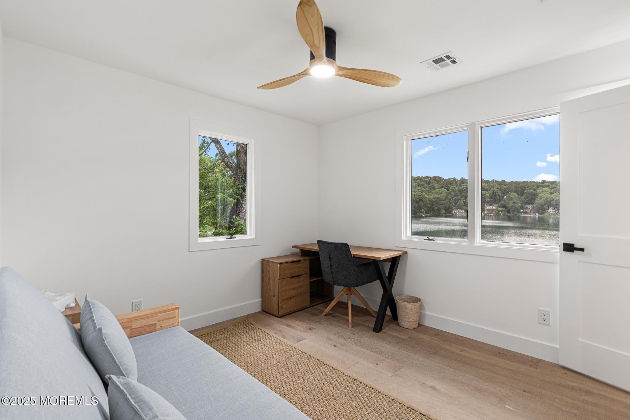 39 Upper Lakeview Avenue – photo 5