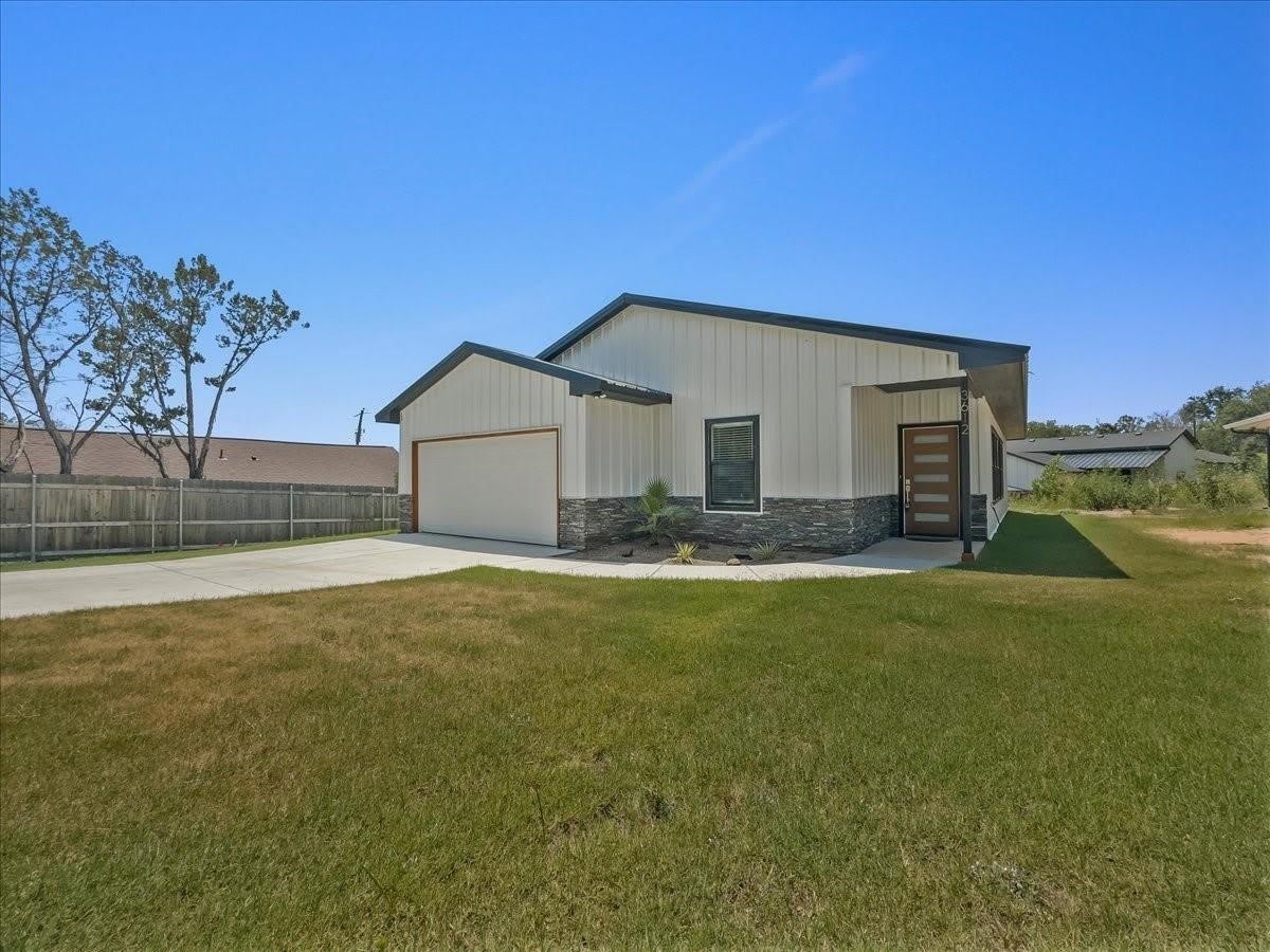 3612 Broken Bow Drive – photo 1