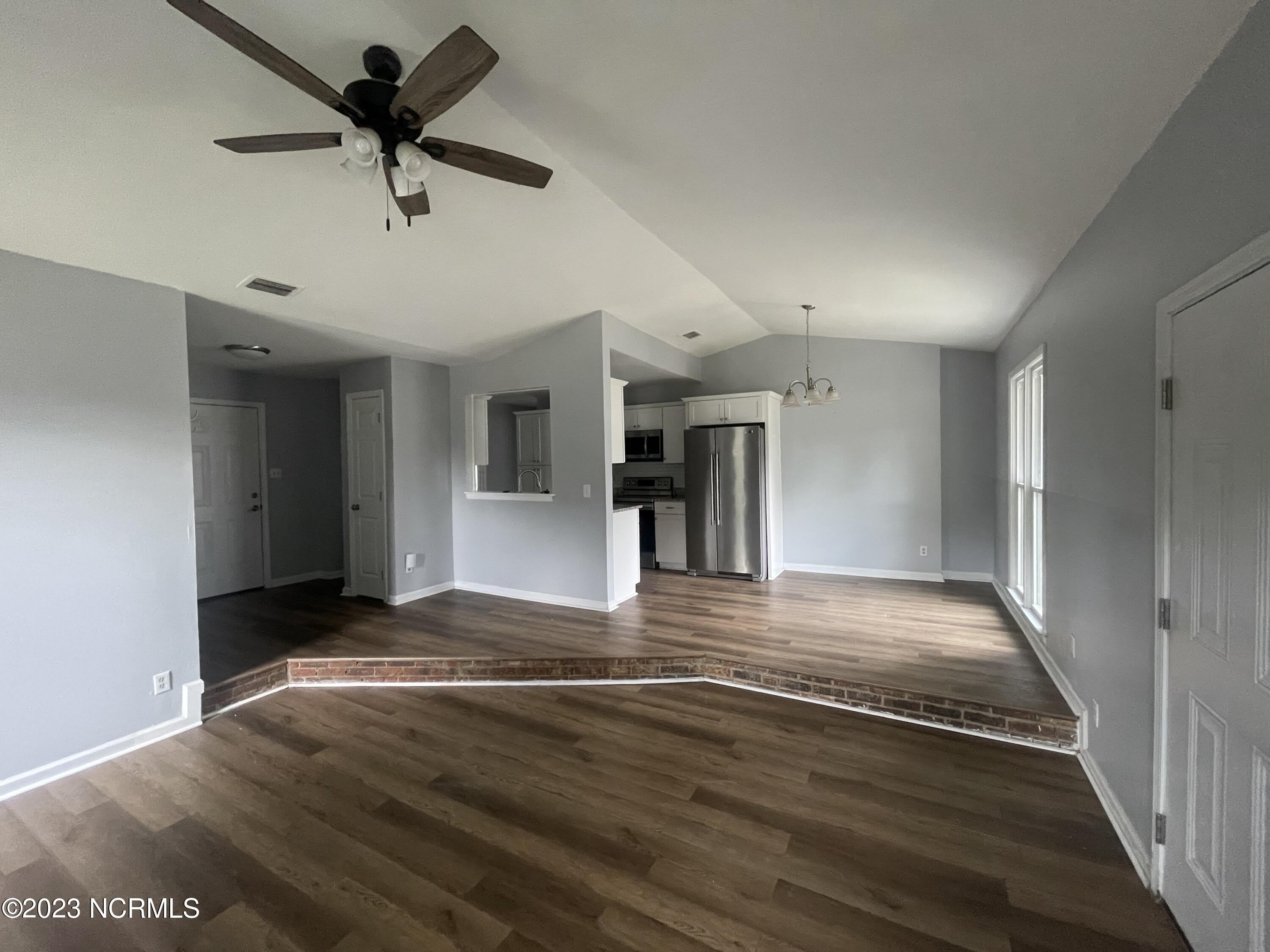 3337 Redfox Road – photo 2