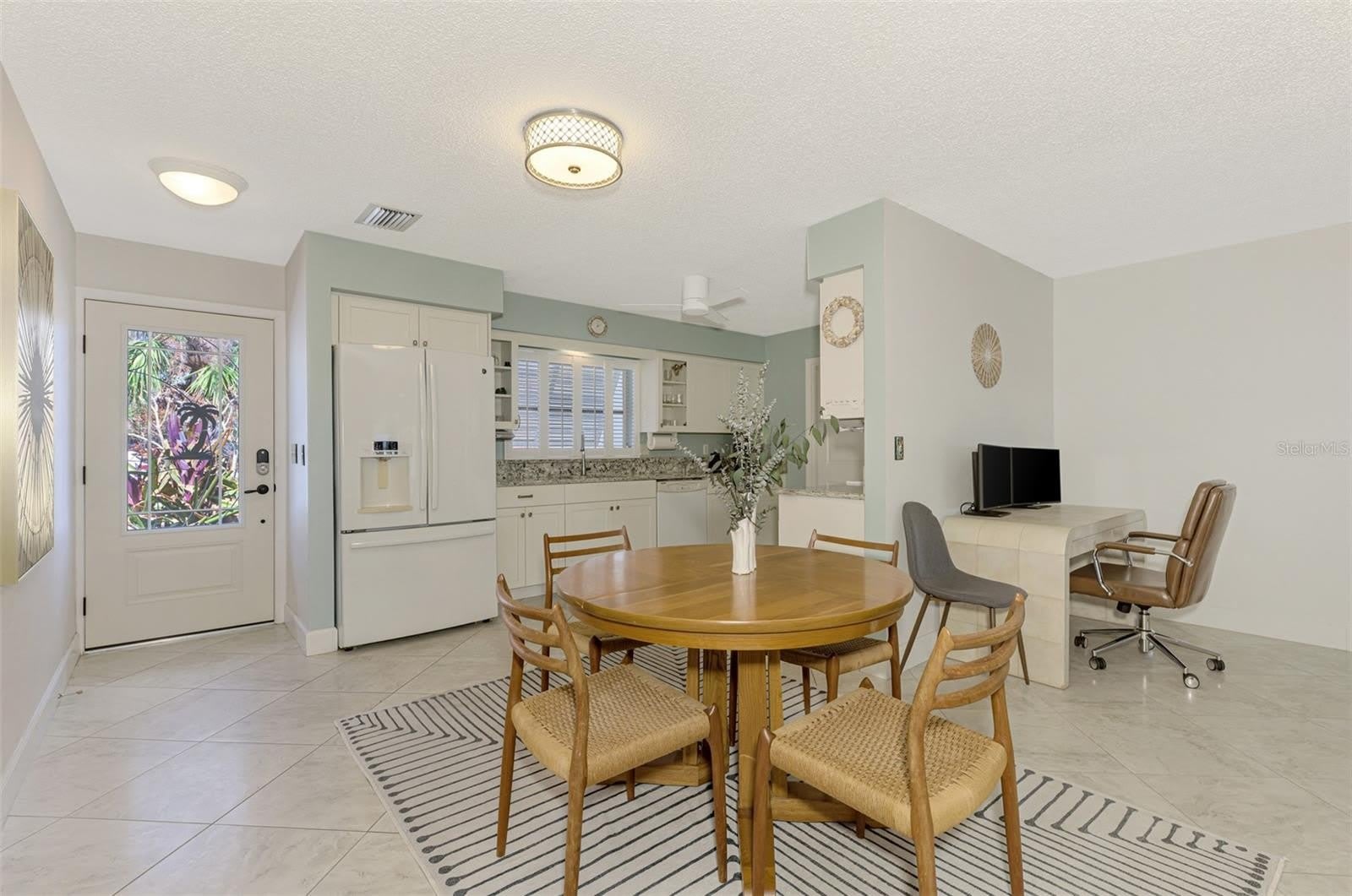 2643 Lear Road – photo 4
