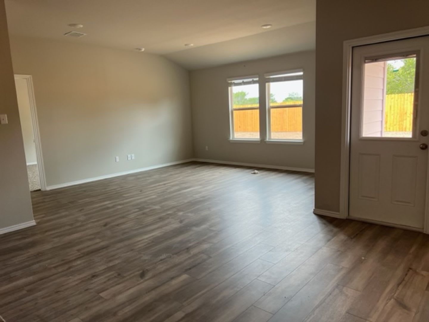 6917 Guadalupe Rd. – photo 5