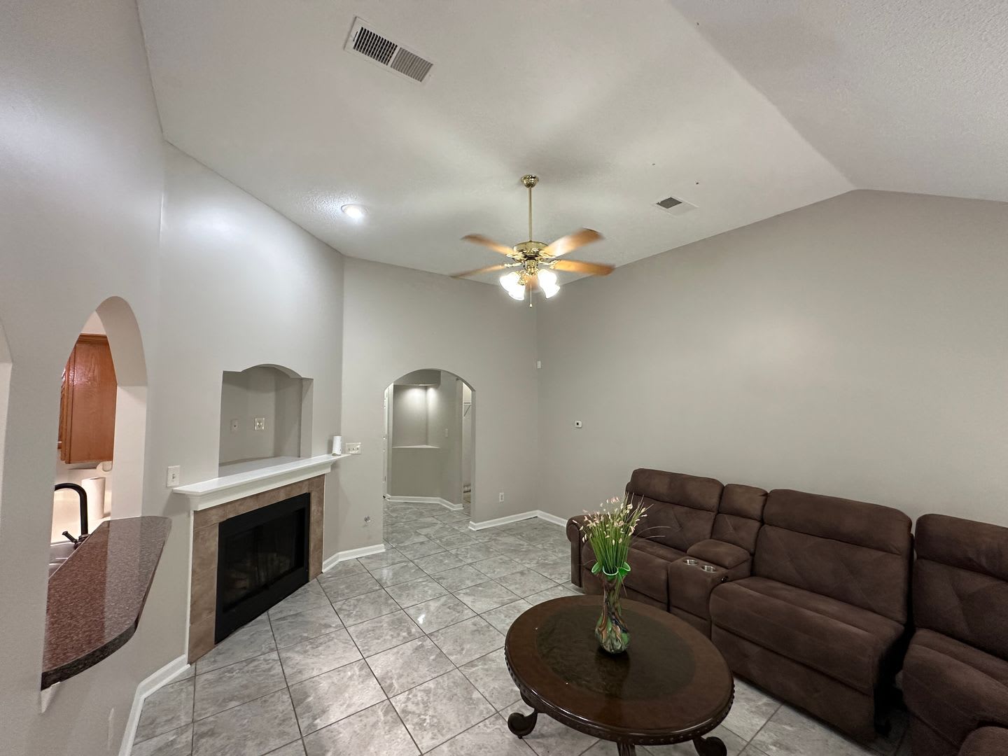 Available Now! 3 BR/ 2 BA newly renovated with NO CARPET in Shelby Woodlands – photo 3