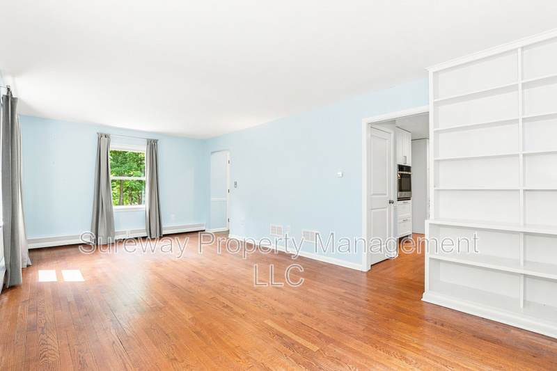 957 Cherry Hill Rd – photo 4
