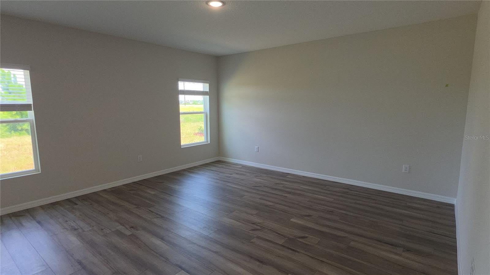 36741 THORNHEDGE Drive – photo 3