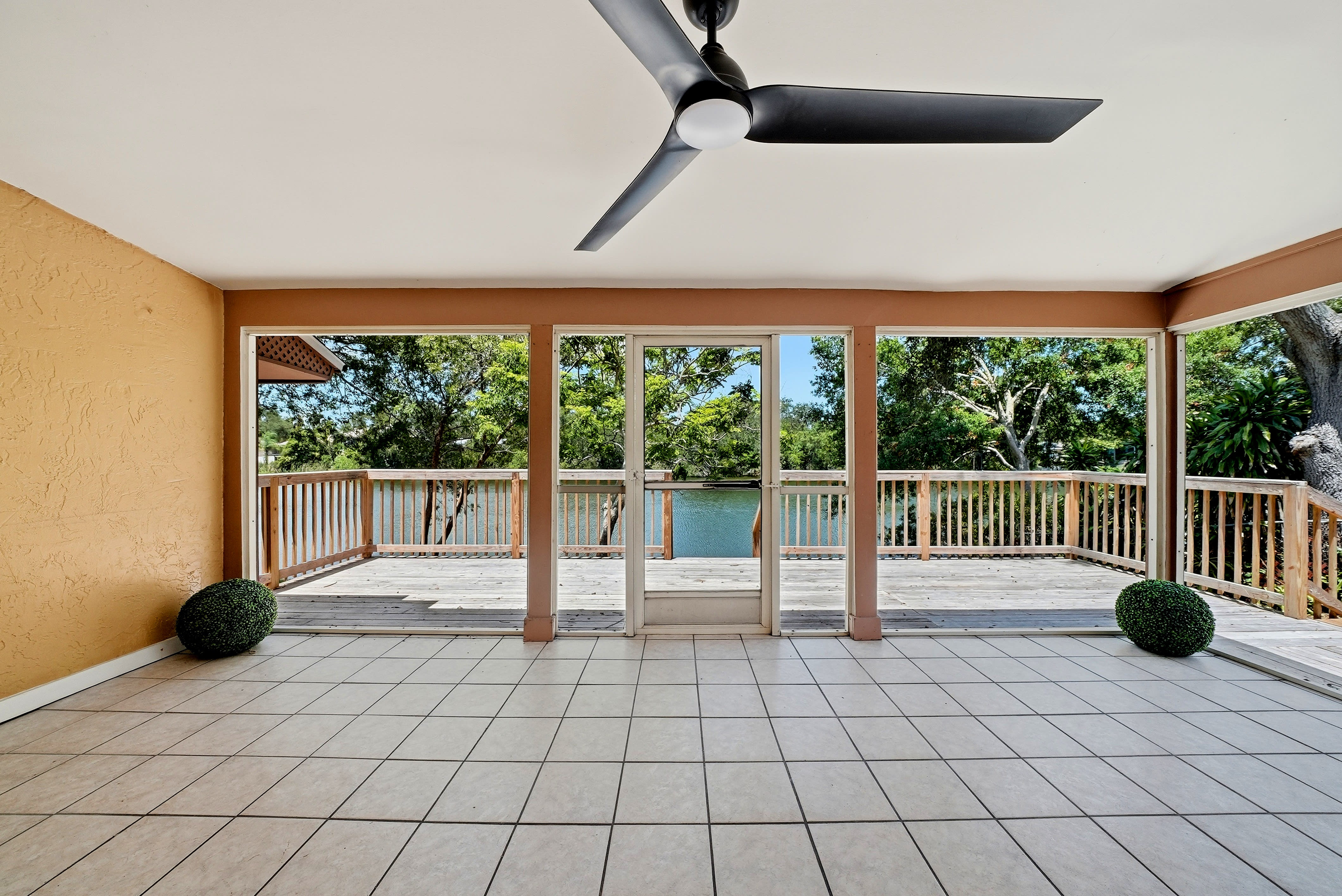 906 Carlton Rd – photo 5
